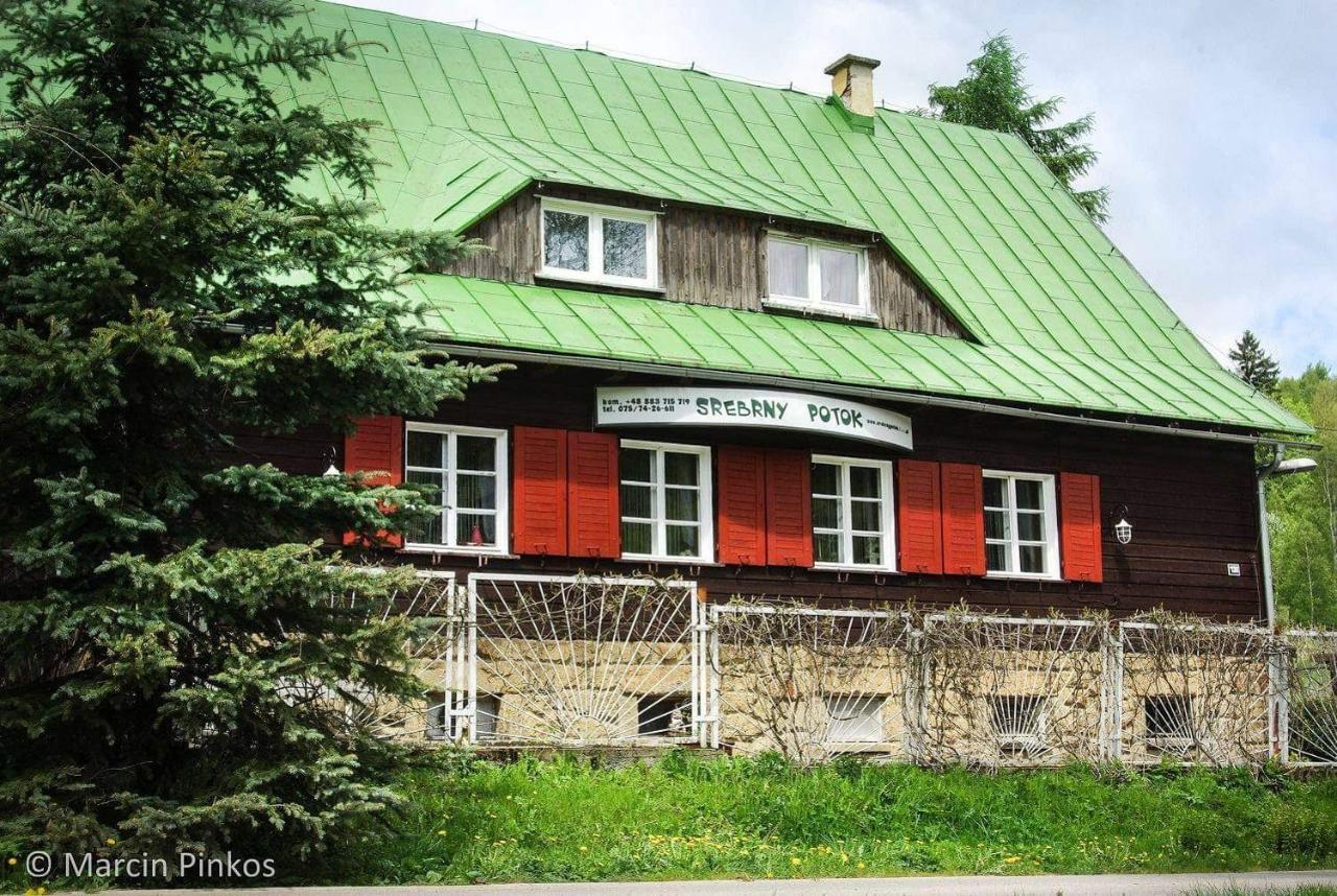 Schronisko Srebrny Potok Bed and Breakfast Lubawka Exteriör bild